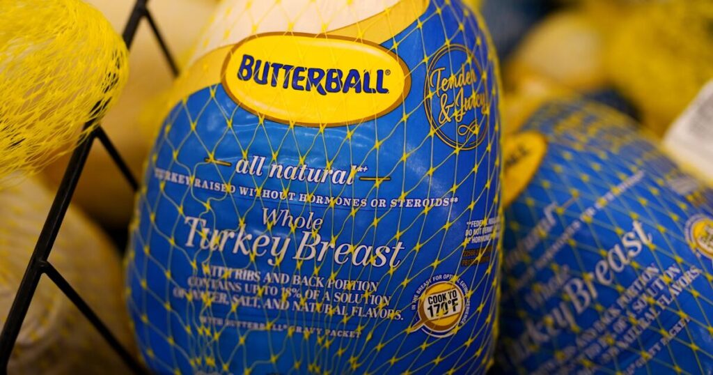 Thief steals Thanksgiving turkeys meant for hundreds of needy families