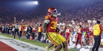 USC beat UCLA, but Lincoln Riley is still losing the battle for relevance