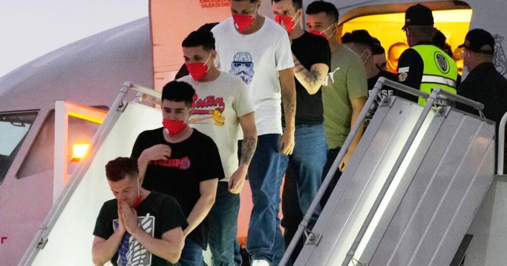 Judge to proceed with contempt probe after U.S. flew migrants to El Salvador prison in March