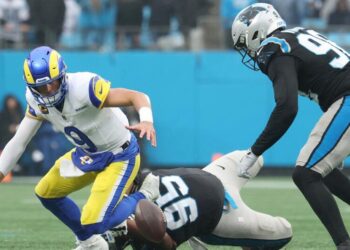 Rams’ six-game winning streak ends in stunning loss to Carolina Panthers