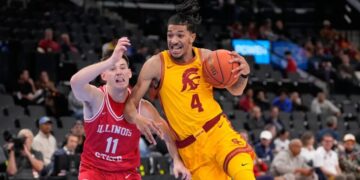 USC showcases its shutdown potential on defense in victory over Illinois State