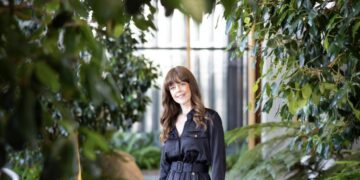 She’s the wizard who shot both ‘Wicked’ movies. Her road to a Hollywood career was far from magical