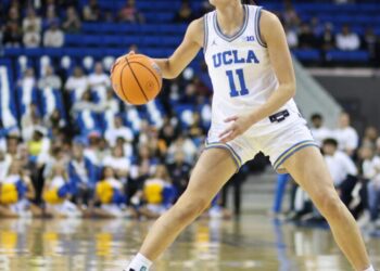 Gabriela Jaquez scores 29 points as No. 3 UCLA defeats No. 14 Tennessee