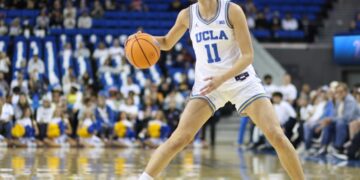 Gabriela Jaquez scores 29 points as No. 3 UCLA defeats No. 14 Tennessee