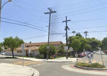 Woman  decapitated by a garbage truck near elementary school in Orange County