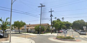 Woman  decapitated by a garbage truck near elementary school in Orange County