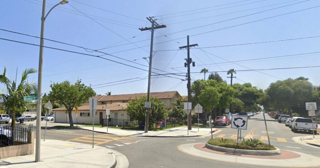 Woman  decapitated by a garbage truck near elementary school in Orange County