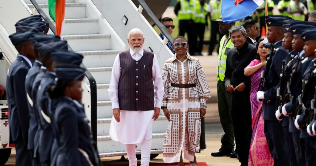 Leaders arrive for a first African G20 summit overshadowed by a rift between the host and the U.S.