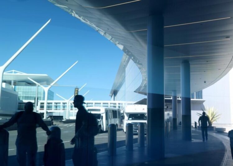 Brace yourselves, passengers: Thanksgiving air travel expected to hit 15-year high, FAA says