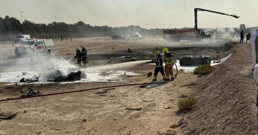 Indian fighter jet crashes during a demonstration flight at Dubai Air Show, killing the pilot