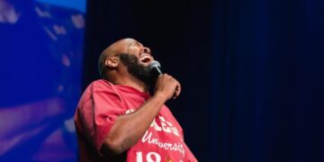 Key comedy advice from KevOnStage: Don’t just be funny, be ‘unavoidable’