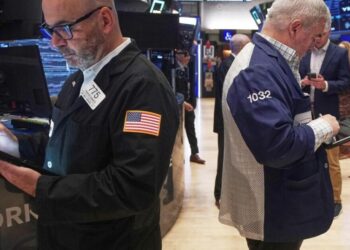 Stocks climb on hopes for lower interest rates as Dow rallies 660 points