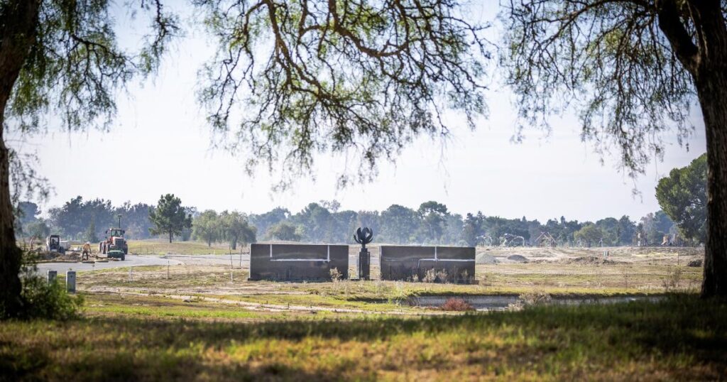 ‘Shameful. It’s a disgrace.’ O.C. Vietnam vets memorial overshadowed by corruption, shoddy work