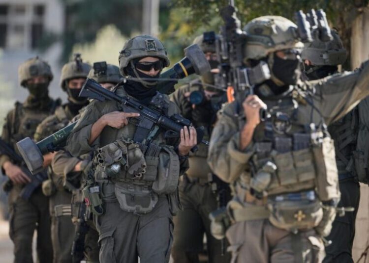 Israeli soldiers appear to kill Palestinians in West Bank after they surrender