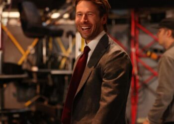 Glen Powell charms on ‘SNL,’ and Will Forte as MacGruber returns to destroy the Epstein files