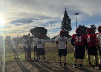On Thanksgiving, Cleveland football team practices, then feasts on 180 eggs, 25 pounds of pancake mix