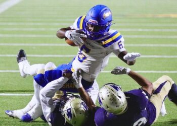 Crenshaw ends Birmingham’s City Section unbeaten streak, advances to Open Division final