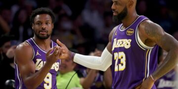 Lakers takeaways: What the Lakers are looking for as LeBron James rounds into form