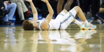 New lineup equals big victory for UCLA men against Sacramento State