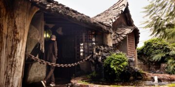 L.A.’s famous ‘Hobbit Houses’ have a new owner. He calls himself the ‘King of Storybook’