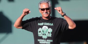 ‘He was watching over me’: John Beam honored by Bears’ Nahshon Wright before suspect charged