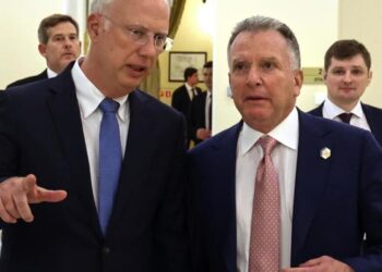 Report: U.S. envoy coached Putin aide on how Russian leader should pitch Trump on Ukraine peace plan