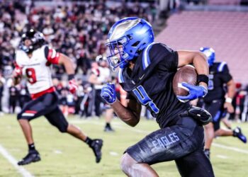Trent Mosley puts on a show to help Santa Margarita win Division 1 championship