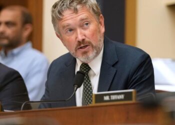 ‘Deluge’ of House Republicans expected to back a bill to release Epstein files