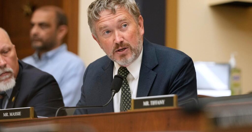 ‘Deluge’ of House Republicans expected to back a bill to release Epstein files