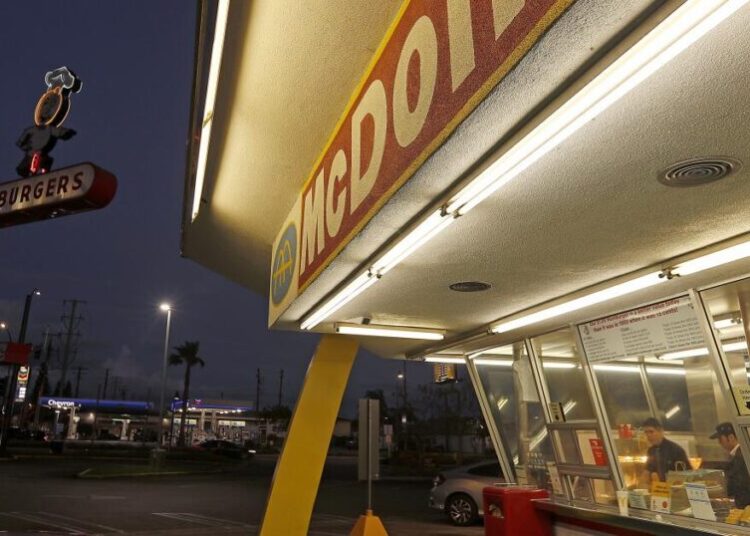 McDonald’s is losing its low-income customers. Economists call it a symptom of the stark wealth divide