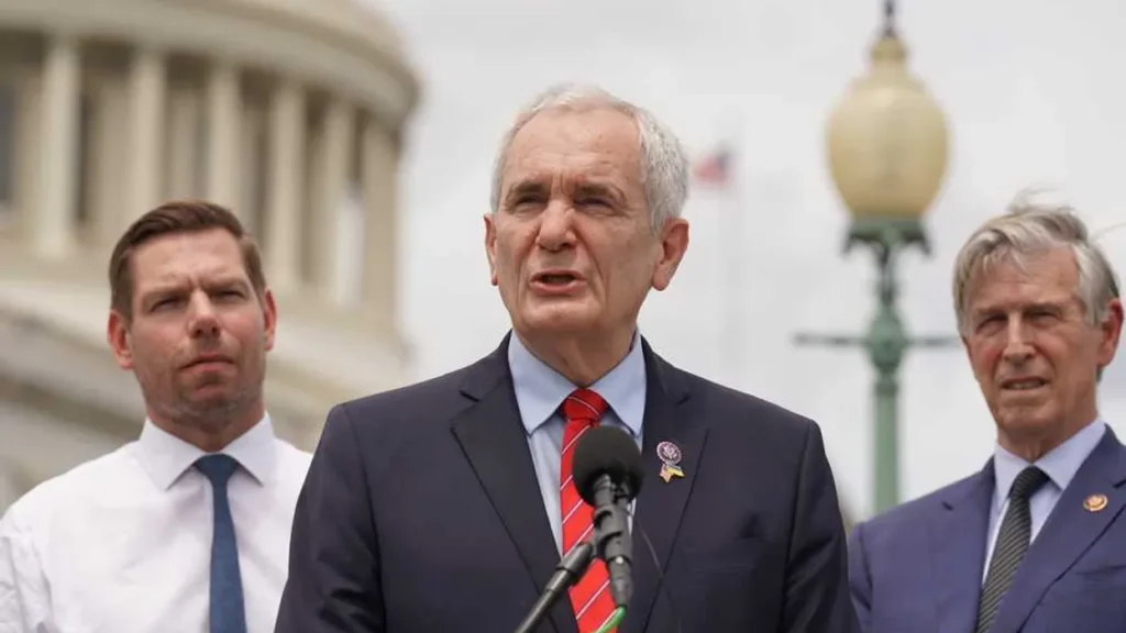 ‘Reports of my death are greatly exaggerated!’ Dem vows comeback as GOP scheme struck down