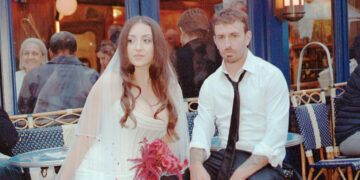 He Asked for Five More Dates Before the First One Ended