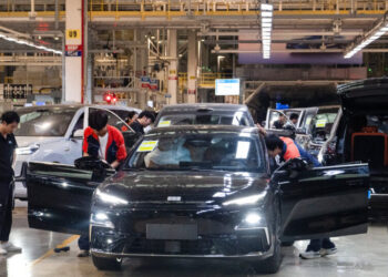 China’s Trade Surplus Climbs Past $1 Trillion for First Time