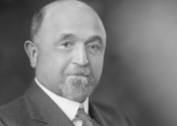 For Landmark Test of Executive Power, Echoes of a 1930s Supreme Court Battle