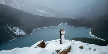 She Needed Help Setting Up Appliances. Her Future Husband Knocked at the Door.