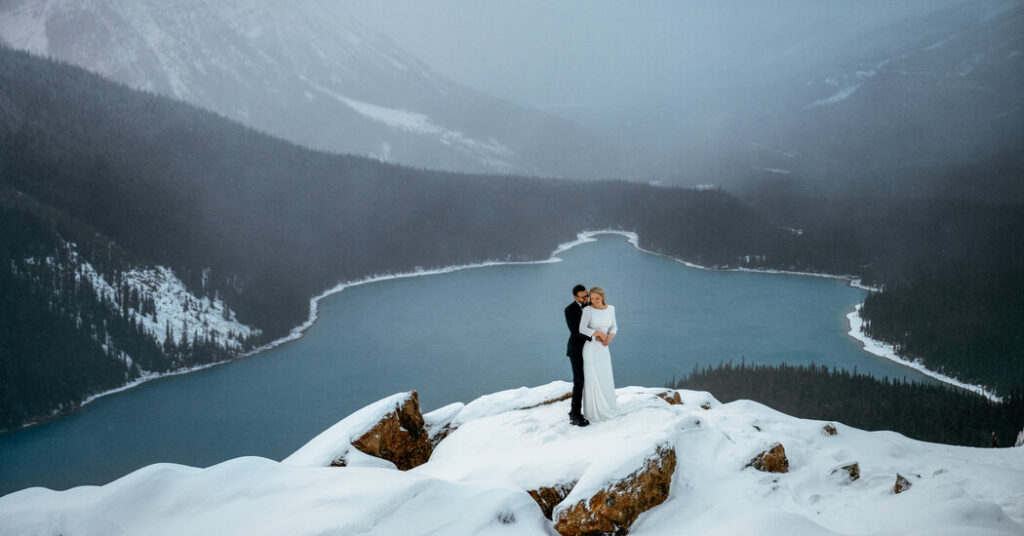 She Needed Help Setting Up Appliances. Her Future Husband Knocked at the Door.