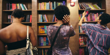 Dragons, Sex and the Bible: What Drove the Book Business This Year