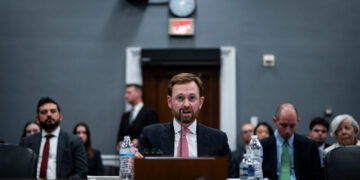 The F.T.C. Chairman Who Tilted the Agency to Trump