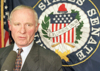 Robert B. Fiske Jr., First to Lead Whitewater Investigation, Dies at 94