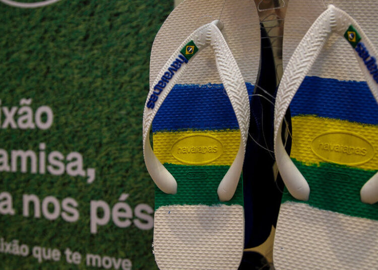They Are Brazil’s Favorite Flip-Flops. Now, the Right Is Boycotting Them.