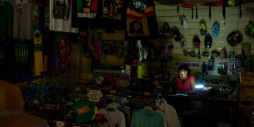 What Jamaica Wants After Deadly Hurricane? ‘Visit Us,’ Island Says.