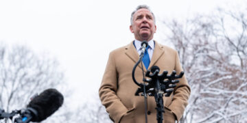 Putin to Meet With Trump’s Envoy as U.S. Pushes for Ukraine Deal