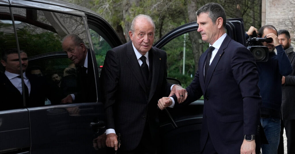 A Former King Seeks an Exit From Exile but Finds No Royal Treatment