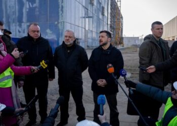 Zelensky’s Government Sabotaged Oversight, Allowing Corruption to Fester