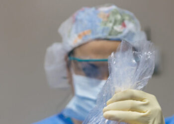 Transplant Hospitals Court Patients Overseas Despite Organ Shortage