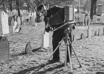 Allan Ludwig, ‘Founding Father’ of Gravestone Studies, Dies at 92