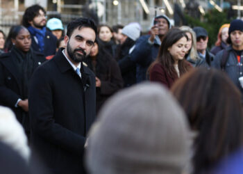 Mamdani Woos Wealthy Donors Alongside Grassroots Givers for Transition