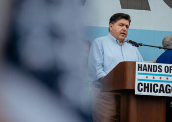 Illinois Governor Signs Bill Imposing New Limits on Immigration Enforcement