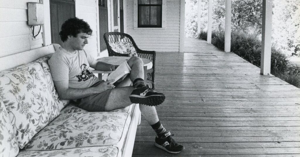 A Writer Who Dazzled on the Page but Lived for the Margins