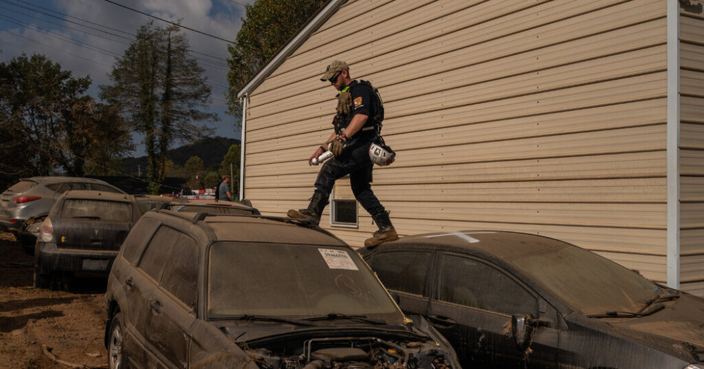 FEMA Reinstates Workers Who Signed Letter Criticizing Trump